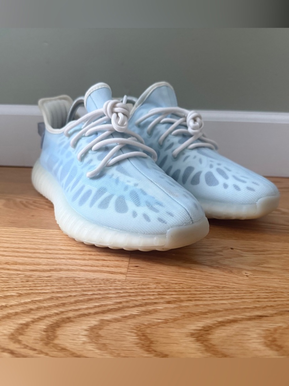 Yeezy boost 350 v2 ‘mono ice’ (worn once)